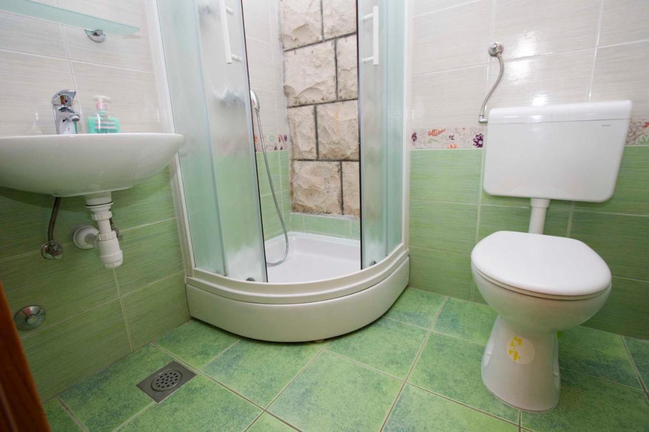 Apartments Srdjan Makarska Ngoại thất bức ảnh