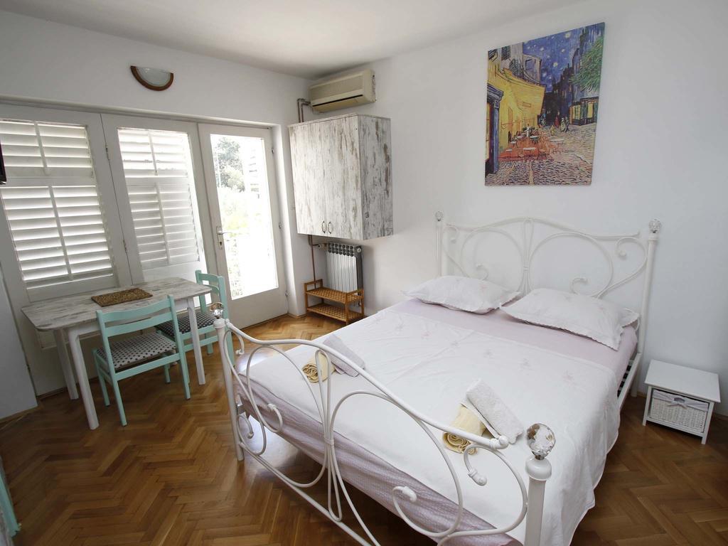 Apartments Srdjan Makarska Ngoại thất bức ảnh