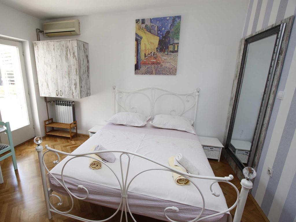 Apartments Srdjan Makarska Ngoại thất bức ảnh
